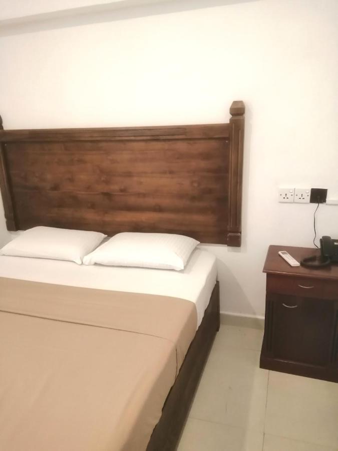 Aca Accommodation Коломбо Экстерьер фото