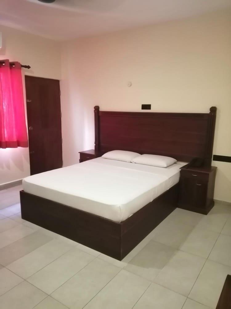 Aca Accommodation Коломбо Экстерьер фото