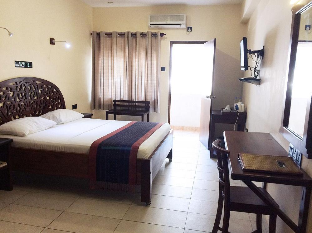 Aca Accommodation Коломбо Экстерьер фото