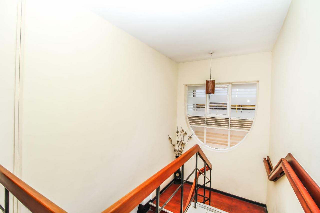 Aca Accommodation Коломбо Экстерьер фото