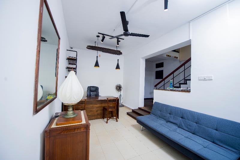 Aca Accommodation Коломбо Экстерьер фото