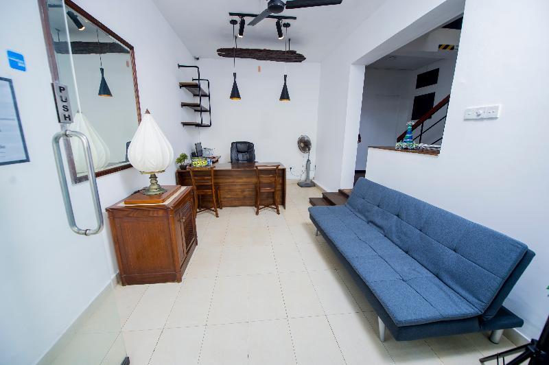 Aca Accommodation Коломбо Экстерьер фото
